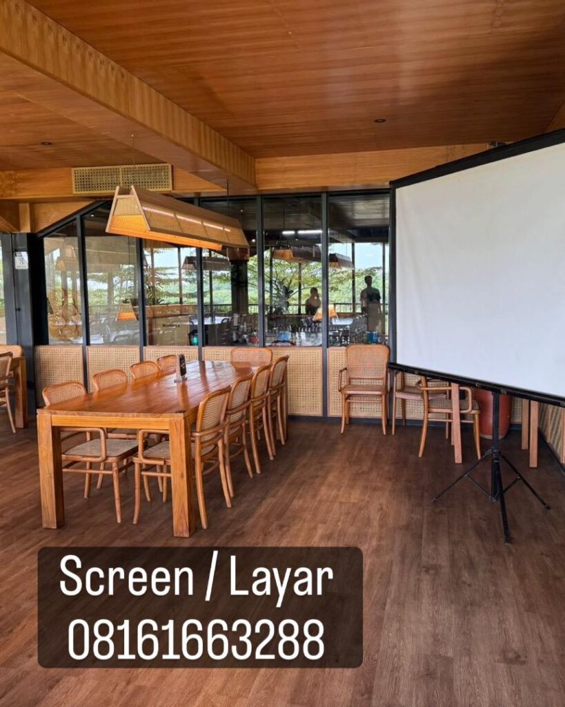 Layanan sewa layar screen LCD Infocus tripod untuk berbagai ukuran layar dari Daxell Rental untuk berbagai acara di Kota Bogor.