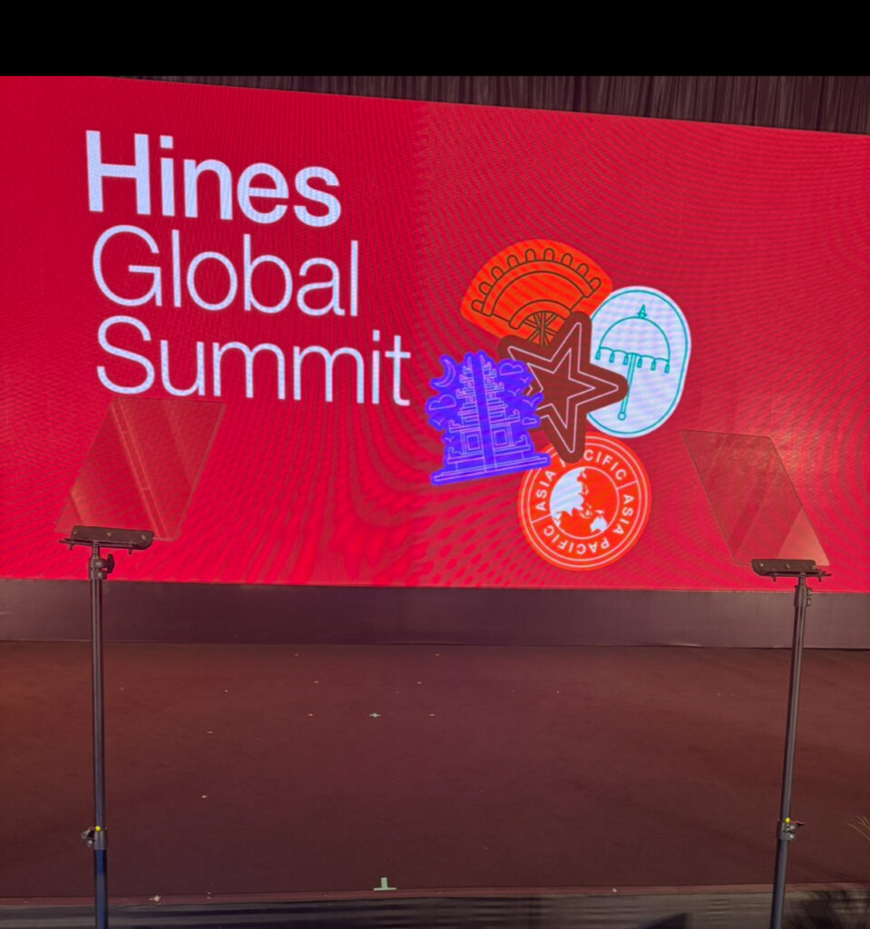 Rental Videotron di Bali. Sewa LED TV layar lebar di denpasar Bali, Bogor, Jakarta.
Rental LED Screen indoor, Outdoor Terang untuk Konser Musik Malam Hari