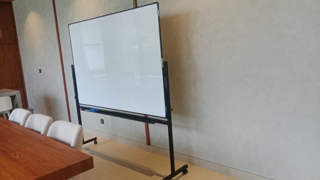 Sewa Papan tulis Whiteboard di seluruh wilayah Jakarta, Bekasi, Serpong, Tangerang ke Daxell Rental. Barang bagus bersih. Layanan Prima dan harga bersahabat.